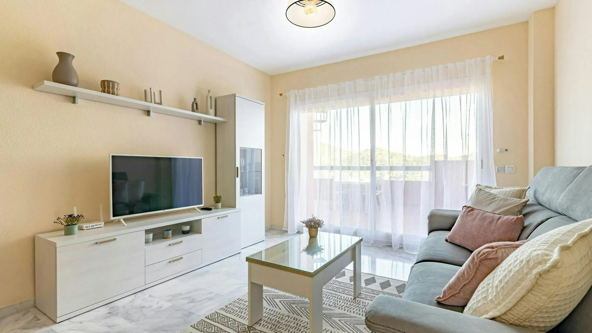 Piso De Ensueno En La Reserva De Marbella Apartment